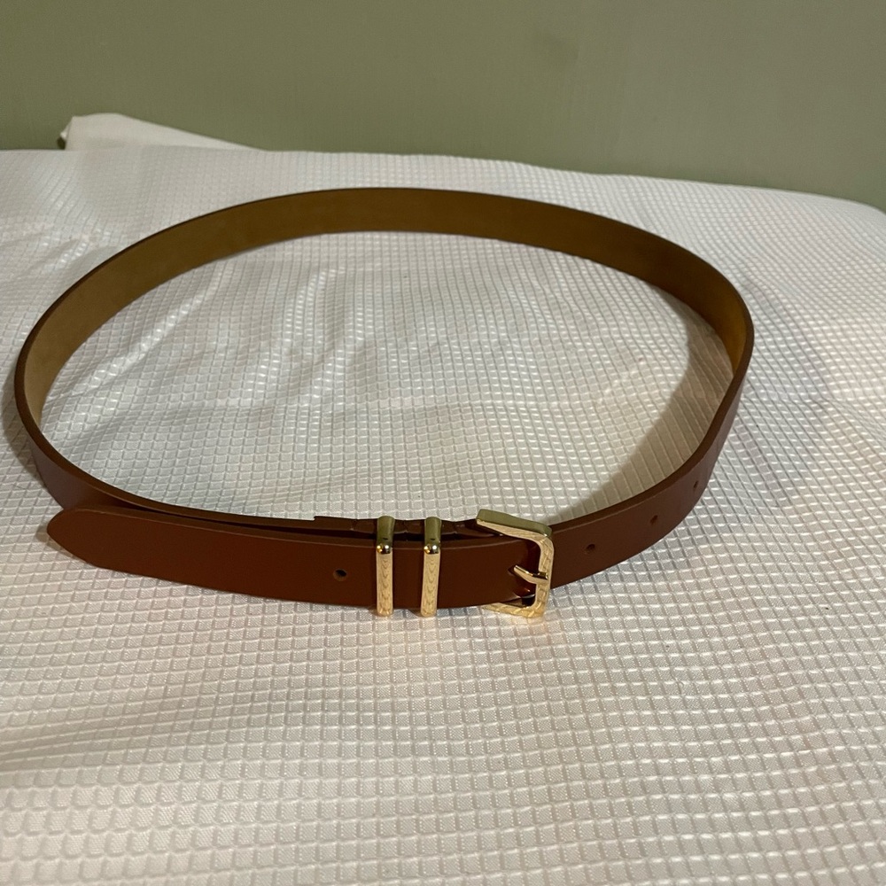 Abercrombie & Fitch Tan Leather Belt with Gold Buckle - Picture 1 of 4